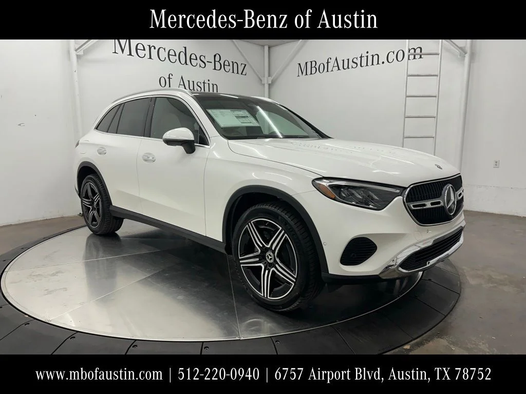 New 2027 White Mercedes-Benz GLC 300 image 1