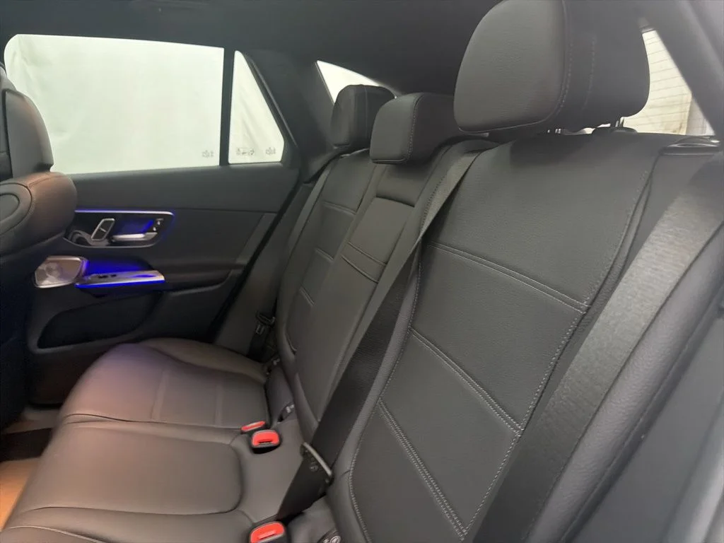 Used 2026 White Mercedes-Benz GLC 300 image 18