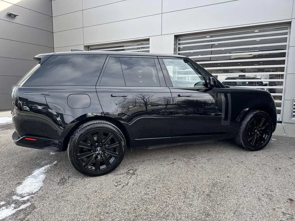 2025 Land Rover Range Rover SE - Photo 8