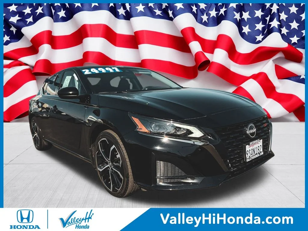 2025 Nissan Altima 2.5 SR's photo