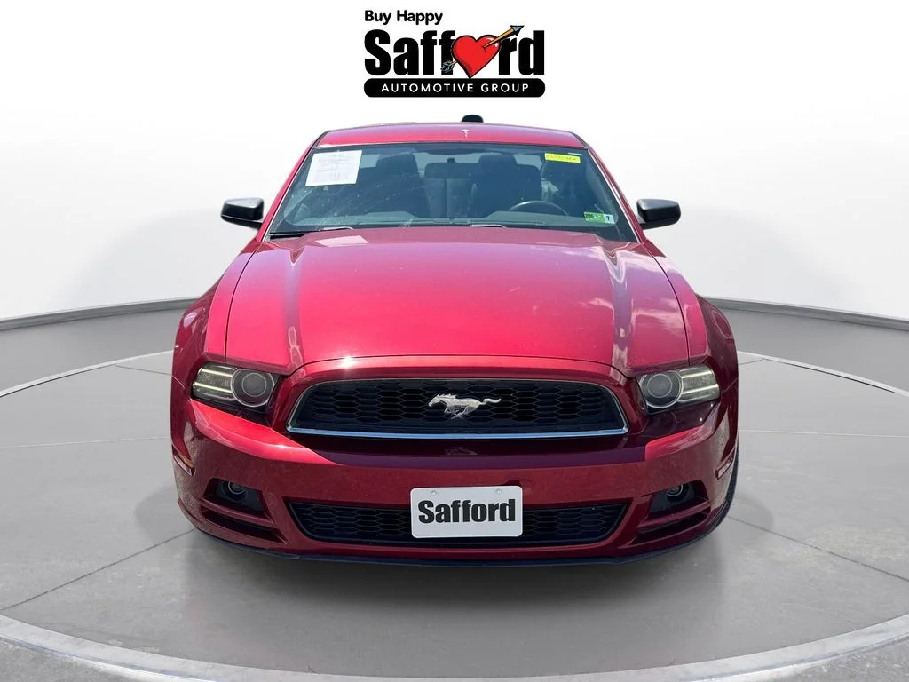Used 2014 Red Ford V6 image 9