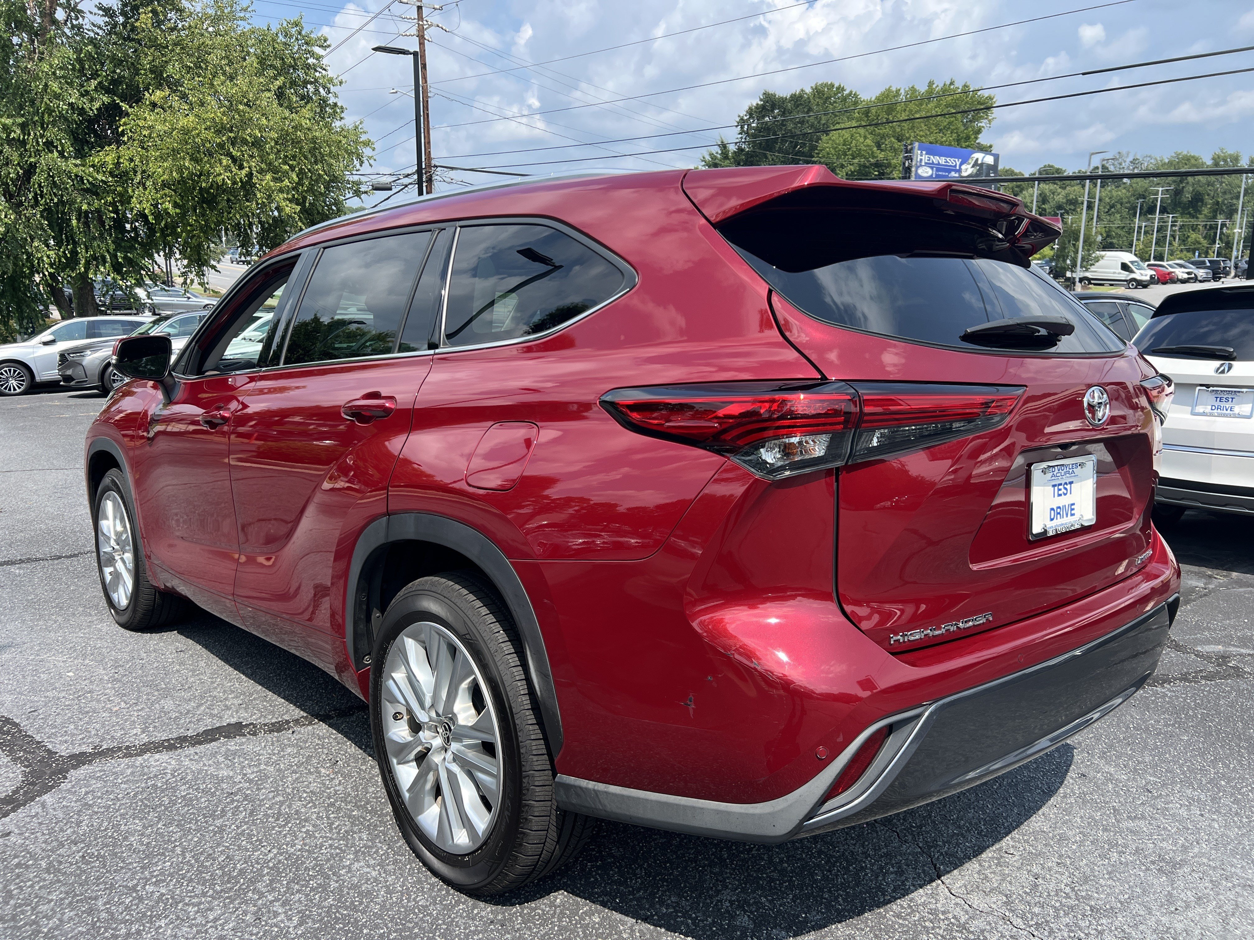 Used 2021 Ruby Flare Pearl Toyota Limited image 3