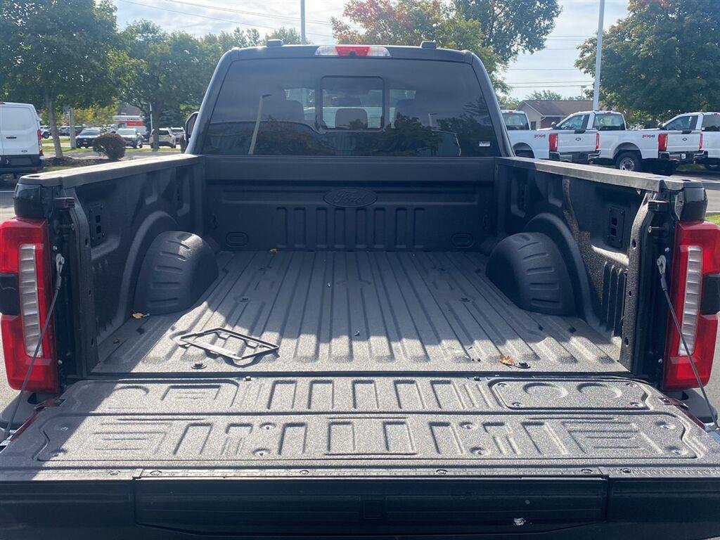 Used 2026 Agate Black Ford Lariat image 13