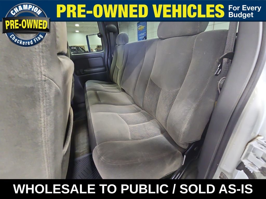 Used 2004 Summit White Chevrolet LS image 26