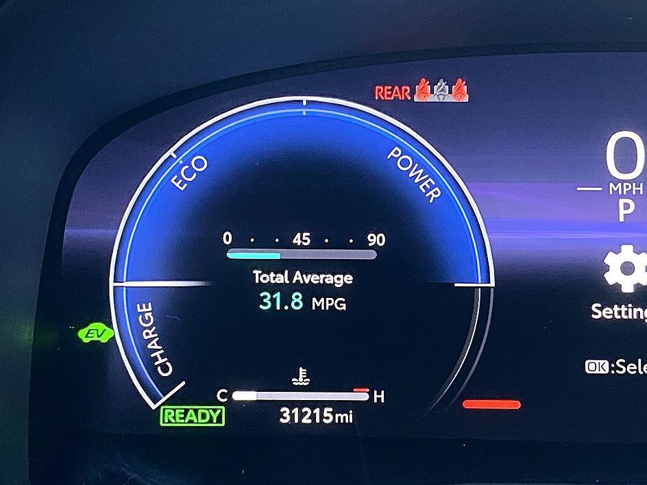 Used 2025 Underground Toyota XLE image 17