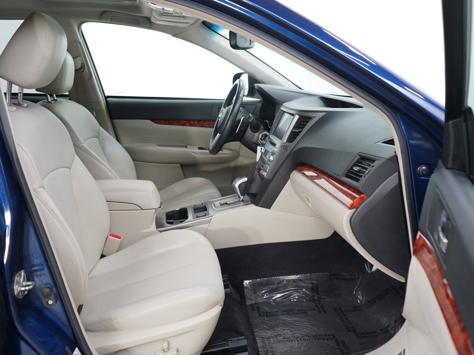 Used 2010 Azurite Blue Pearl Subaru 3.6R image 11