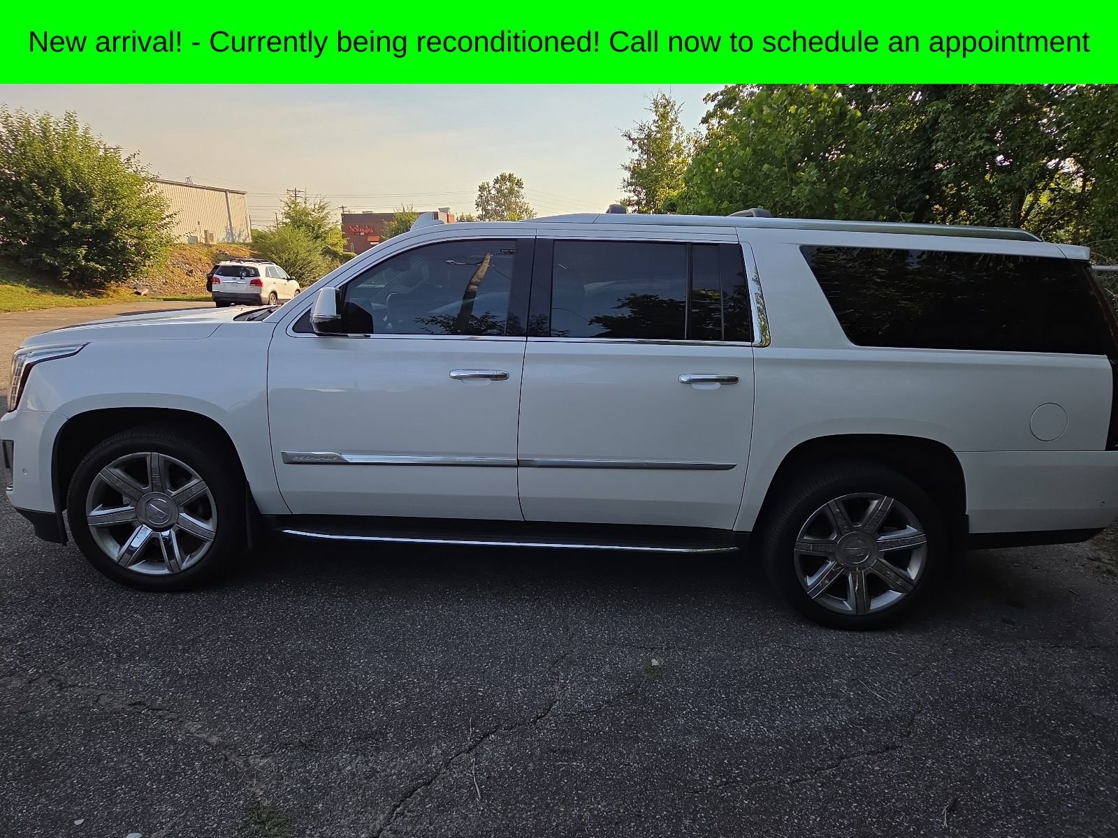 Used 2019 Crystal White Cadillac Luxury image 4