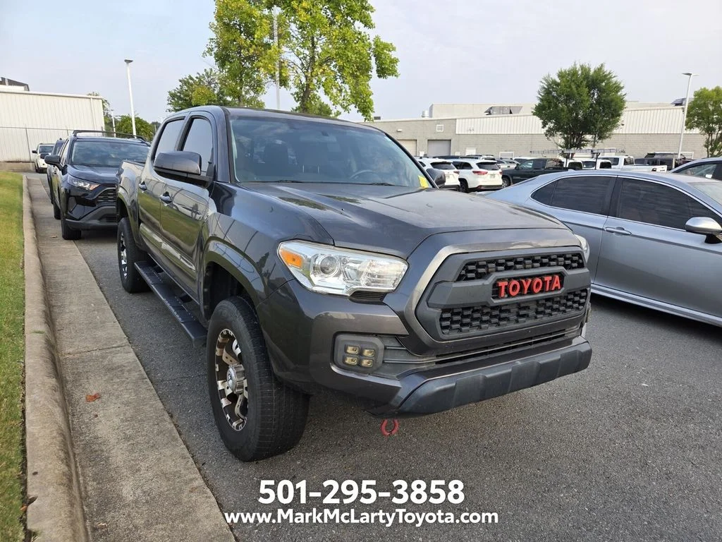 Used 2017 Gray Toyota SR image 3