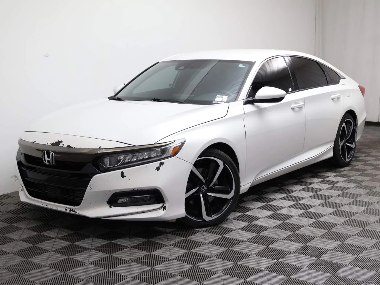 Used 2020 Platinum White Pearl Honda Sport image 1