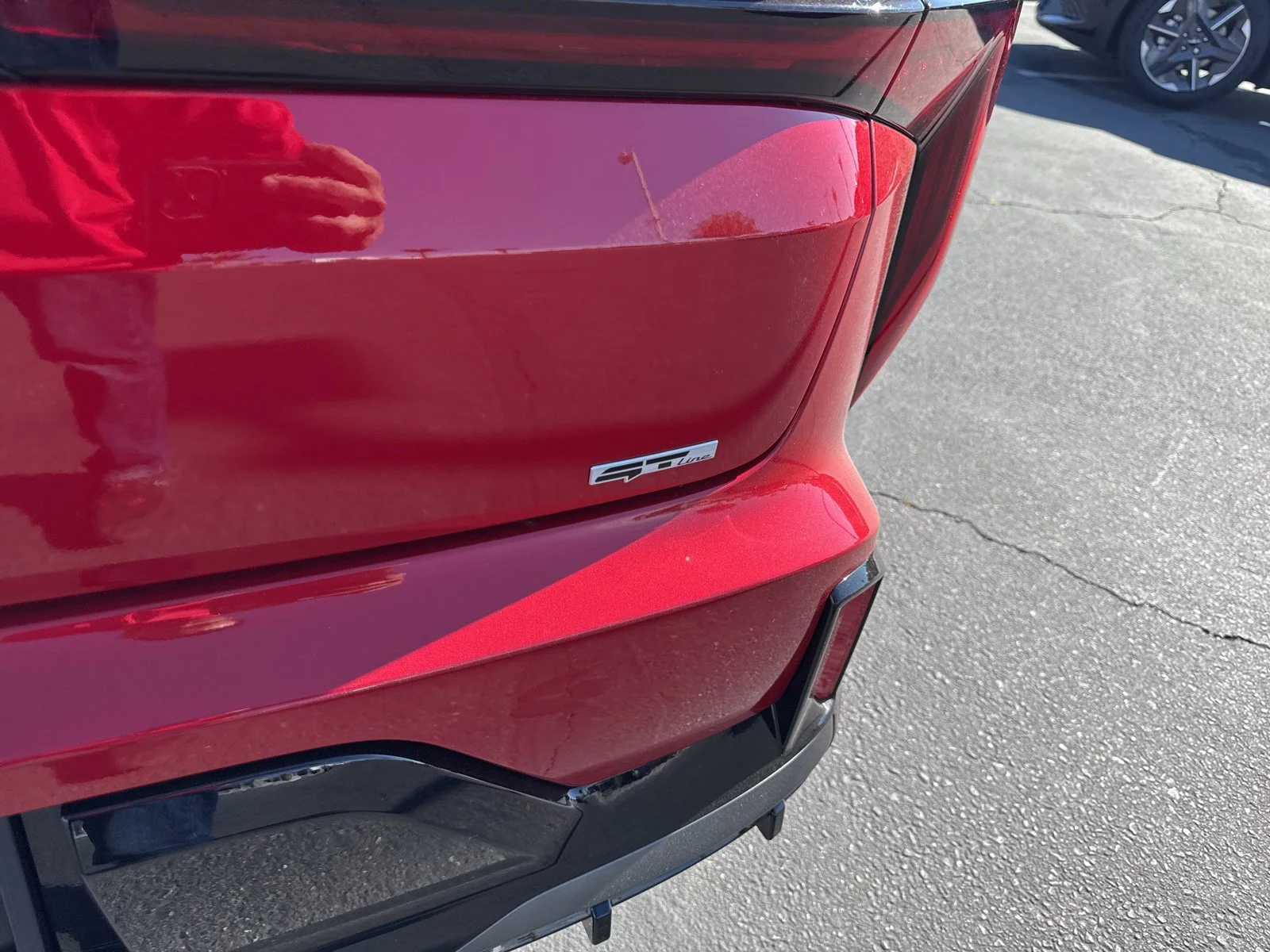 Used 2025 Currant Red Kia GT-Line image 10