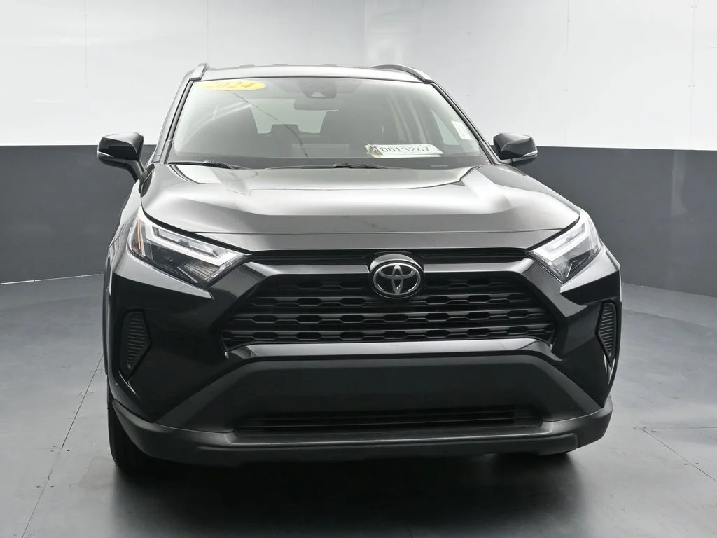 Used 2024 Black Toyota XLE image 3