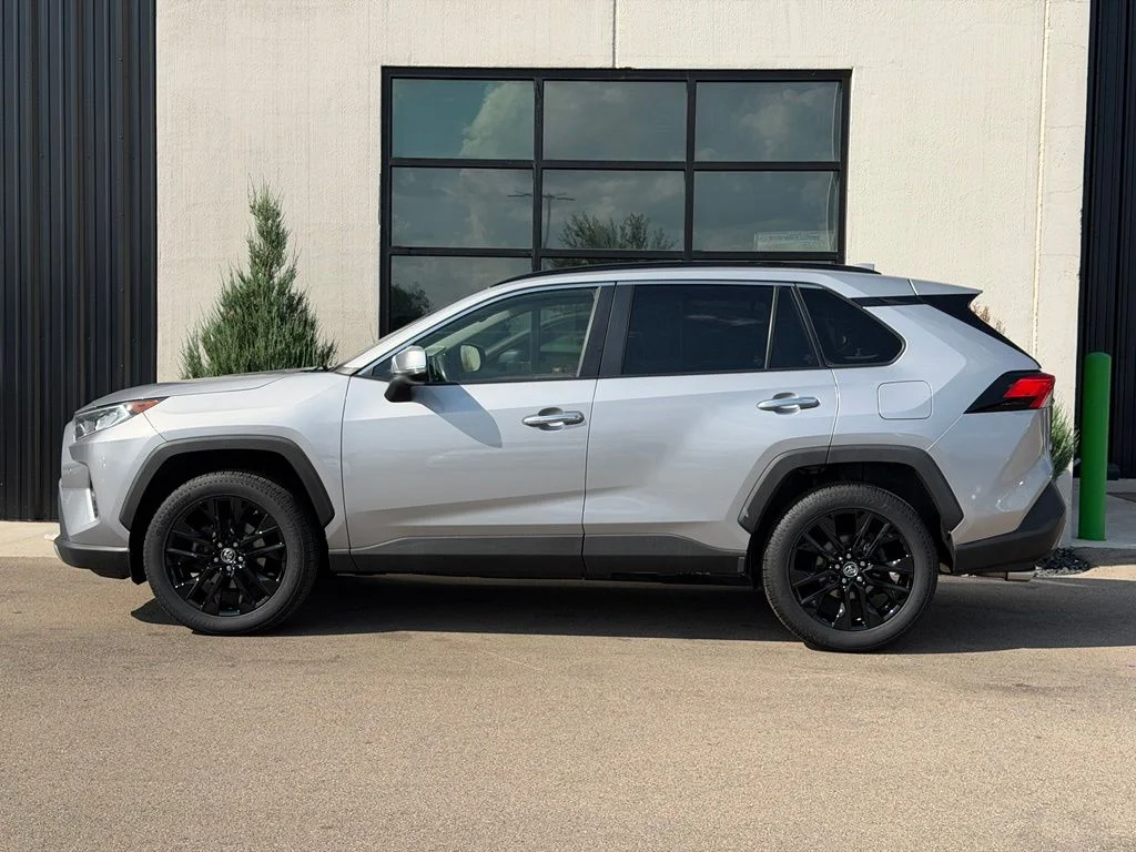 Used 2019 Silver Toyota Limited image 2