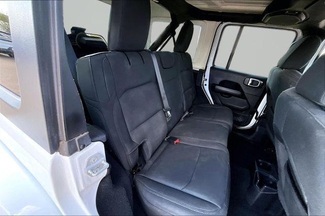 Used 2020 White Jeep Unlimited Sahara image 29