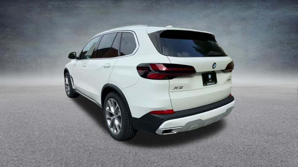 Used 2024 White BMW xDrive40i image 20