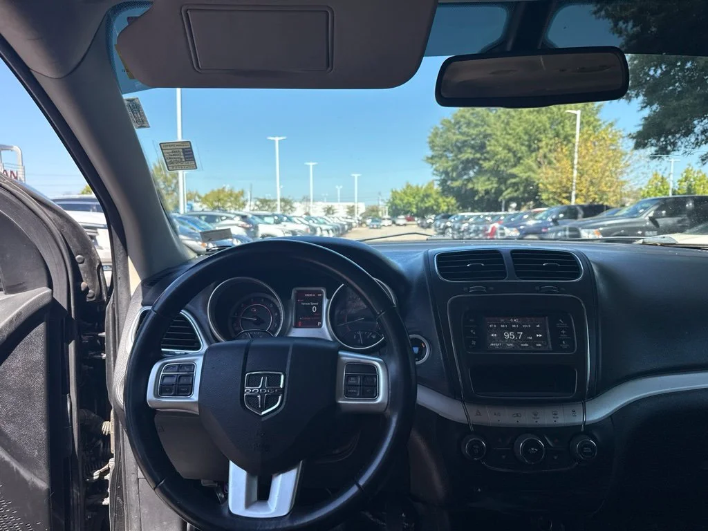 Used 2019 Black Dodge SE image 11
