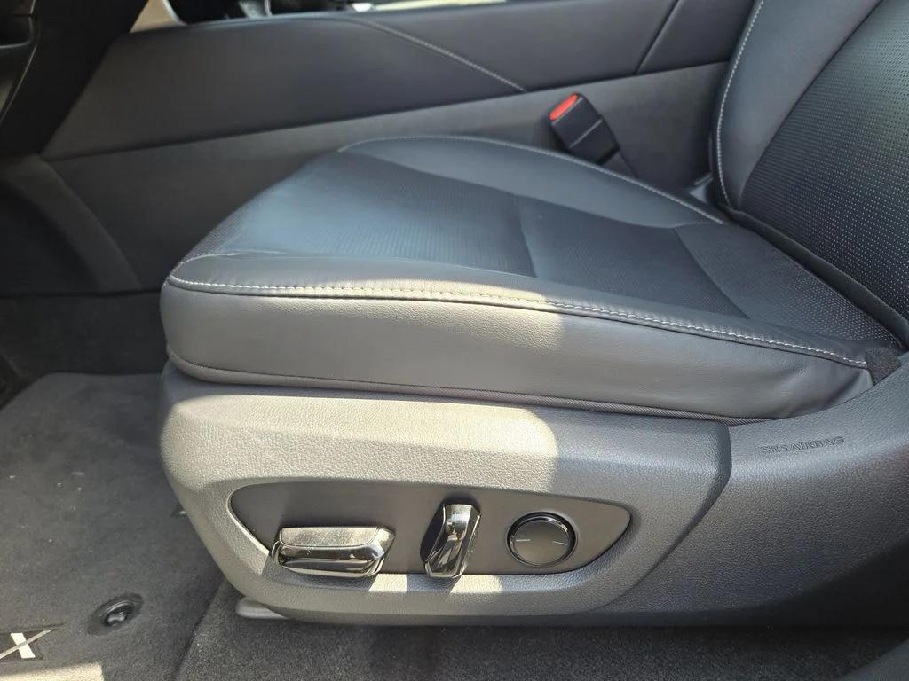 2023 Lexus RX 350 - Photo 24