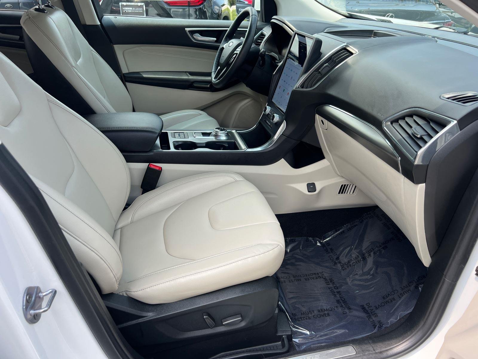 Used 2022 Star White Metallic Tri-Coat Ford Titanium image 13
