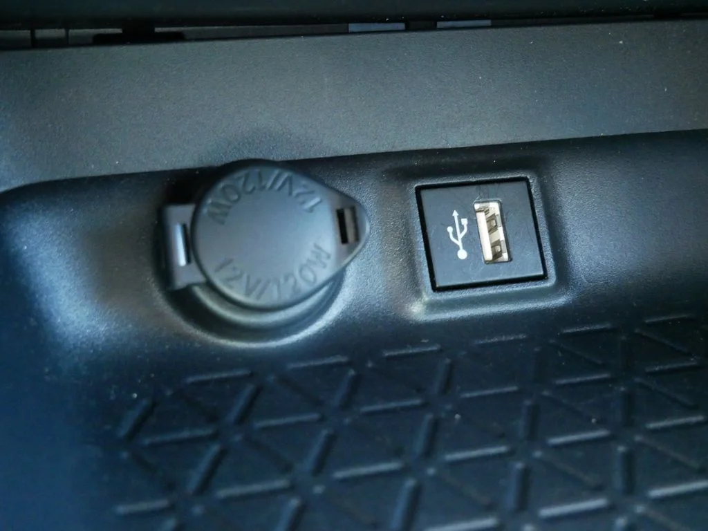 Certified Used 2025  Toyota XLE image 21
