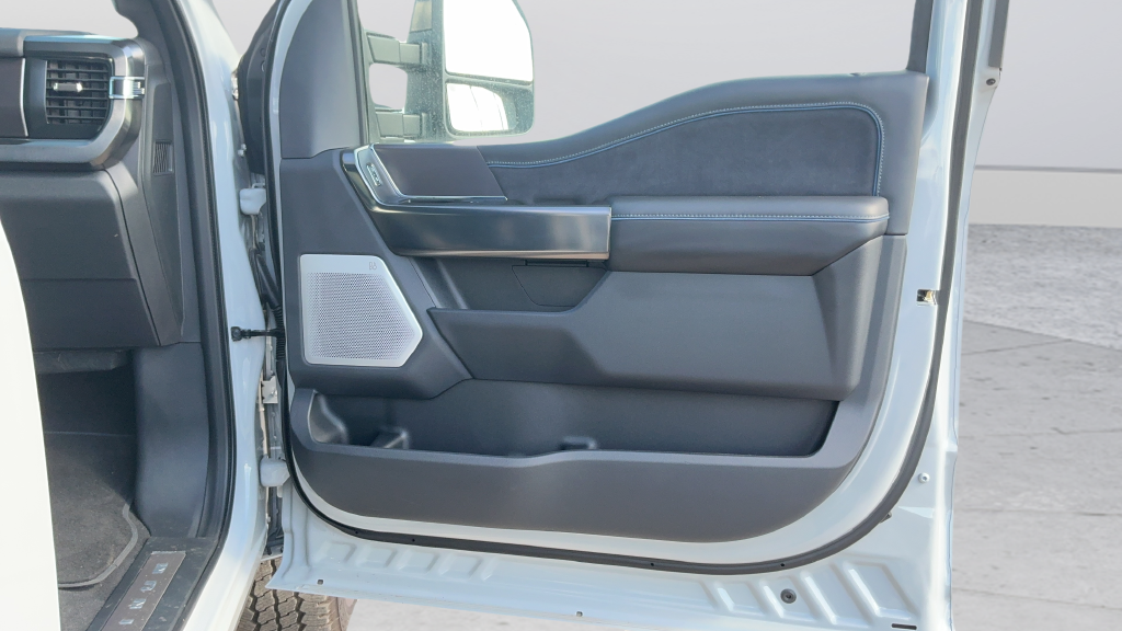 2026 Ford F-250 Super Duty Platinum - Photo 23