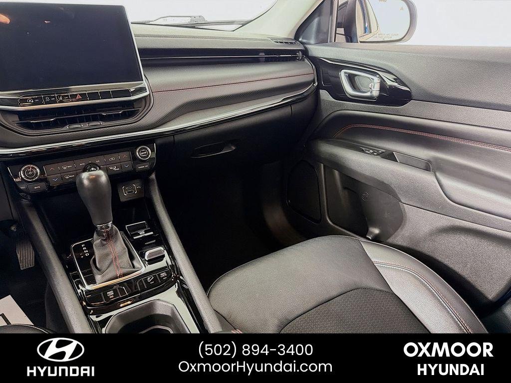 Used 2022 Laser Blue Pearlcoat Jeep Trailhawk image 22