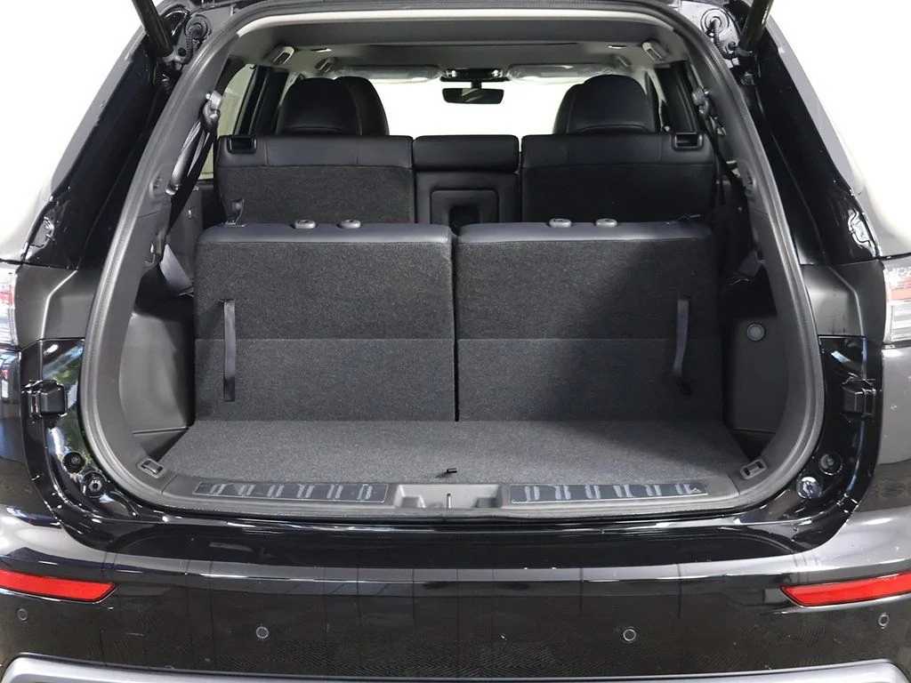 2025 Mitsubishi Outlander SEL - Photo 23