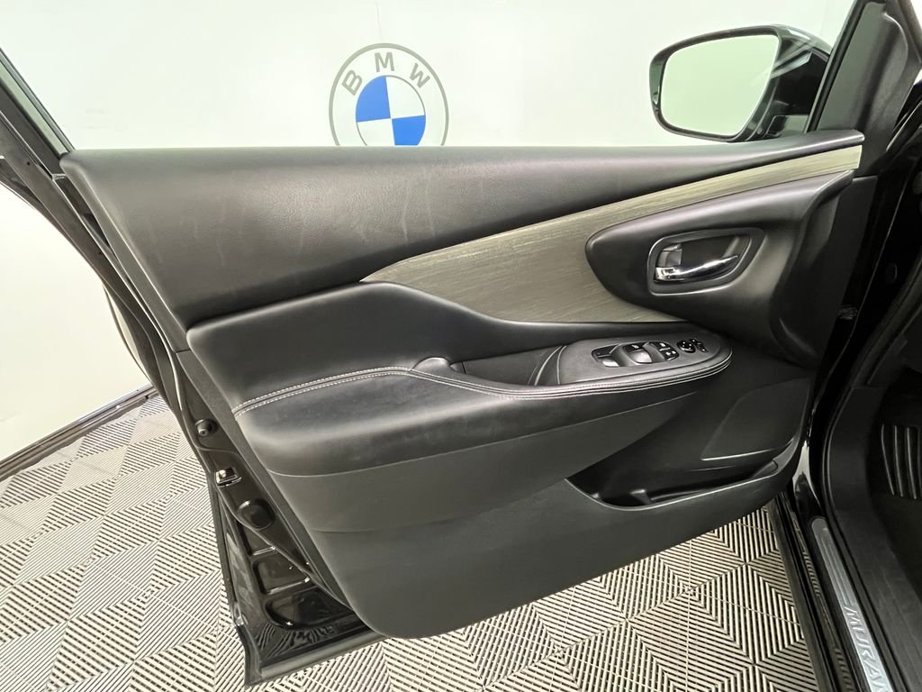 Used 2016 Black Nissan SV image 25