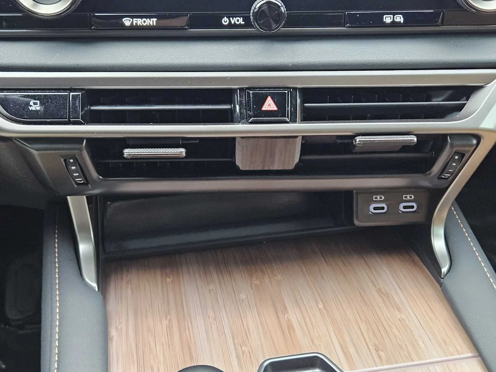 Used 2025 Nightfall Mica Lexus Premium image 13