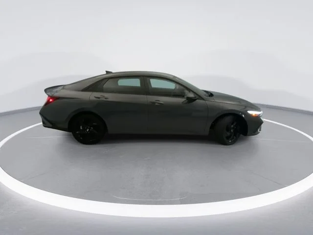 Used 2026 Gray Hyundai SEL Sport image 7