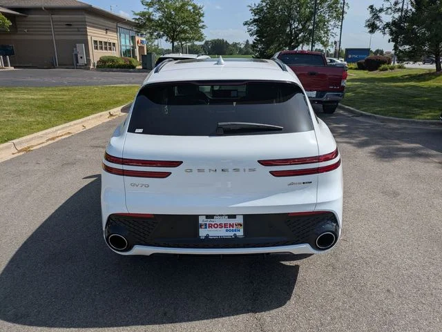 Used 2023 White Genesis 3.5T Sport Prestige image 5
