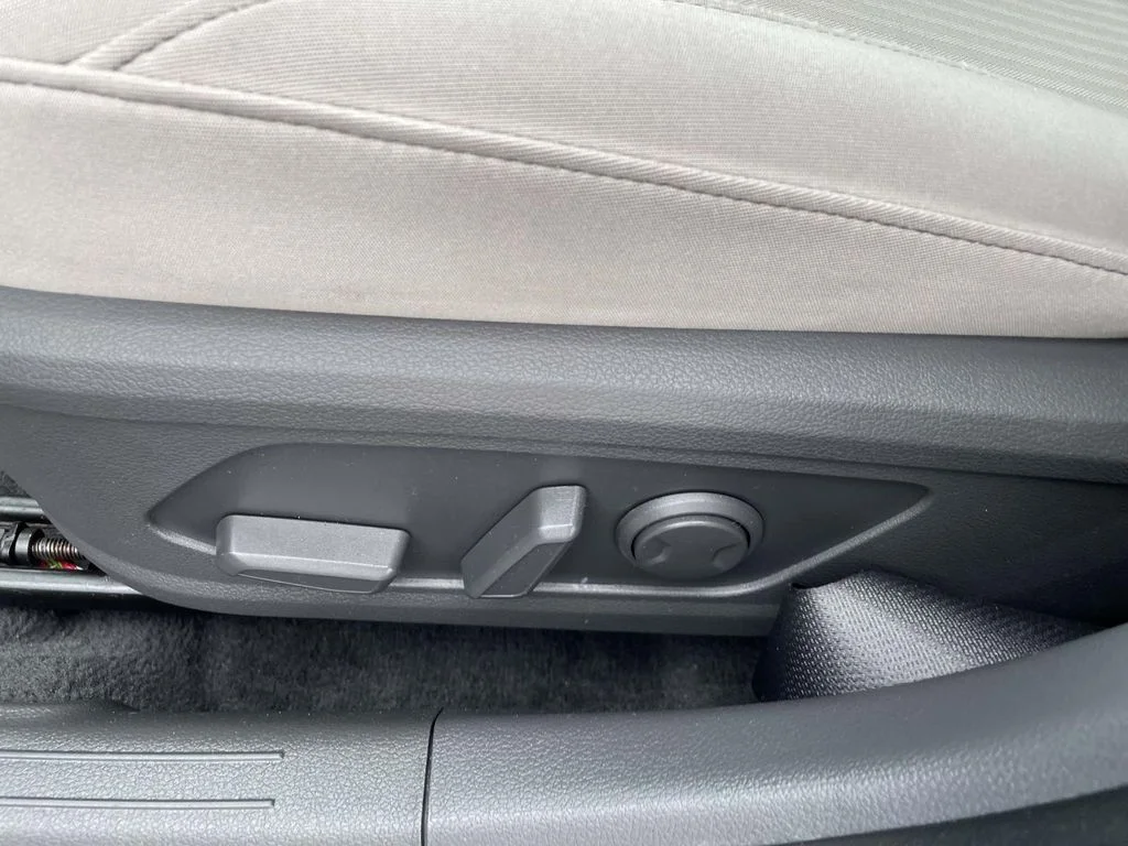 Used 2024 Red Hyundai SEL image 19