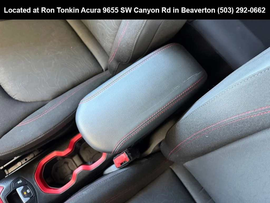 Used 2016 Black Jeep Trailhawk image 27