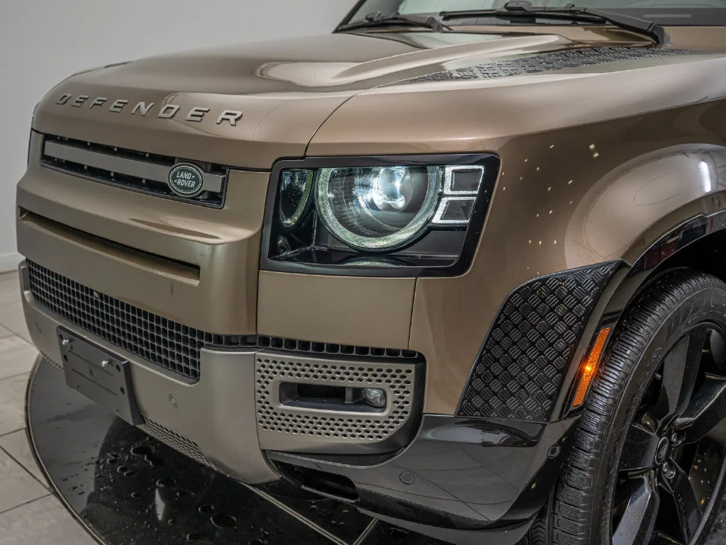 Used 2024 Gondwana Stone Metallic Land Rover X-Dynamic SE image 16
