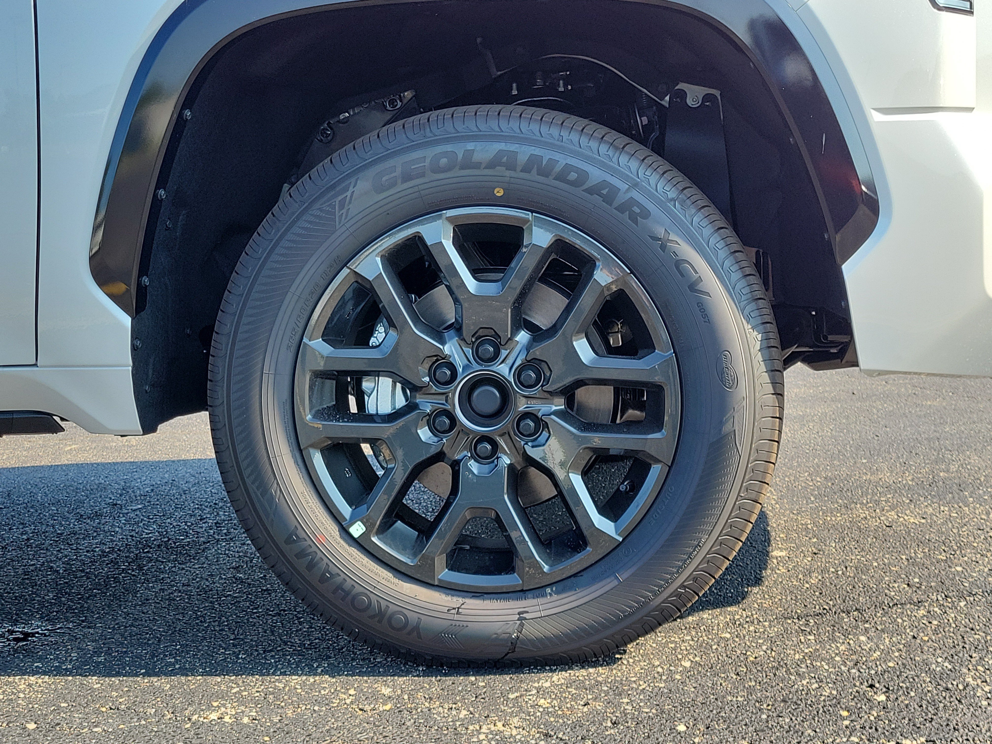 New 2026 Wind Chill Pearl <sup>1</sup> Toyota Tundra Platinum image 5