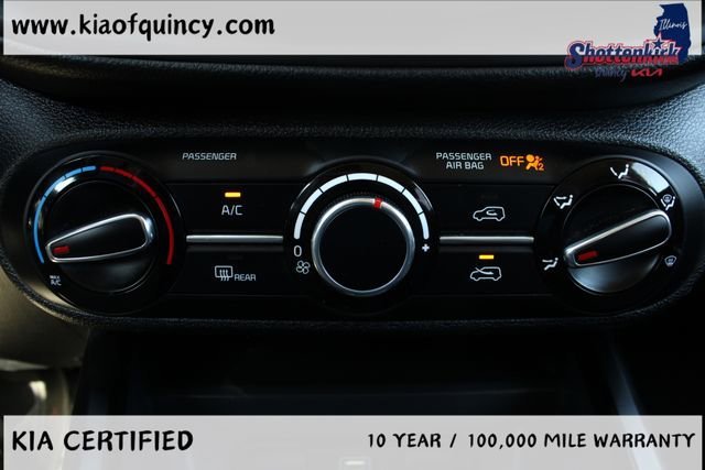 Used 2024 White_pearl Kia LX image 27