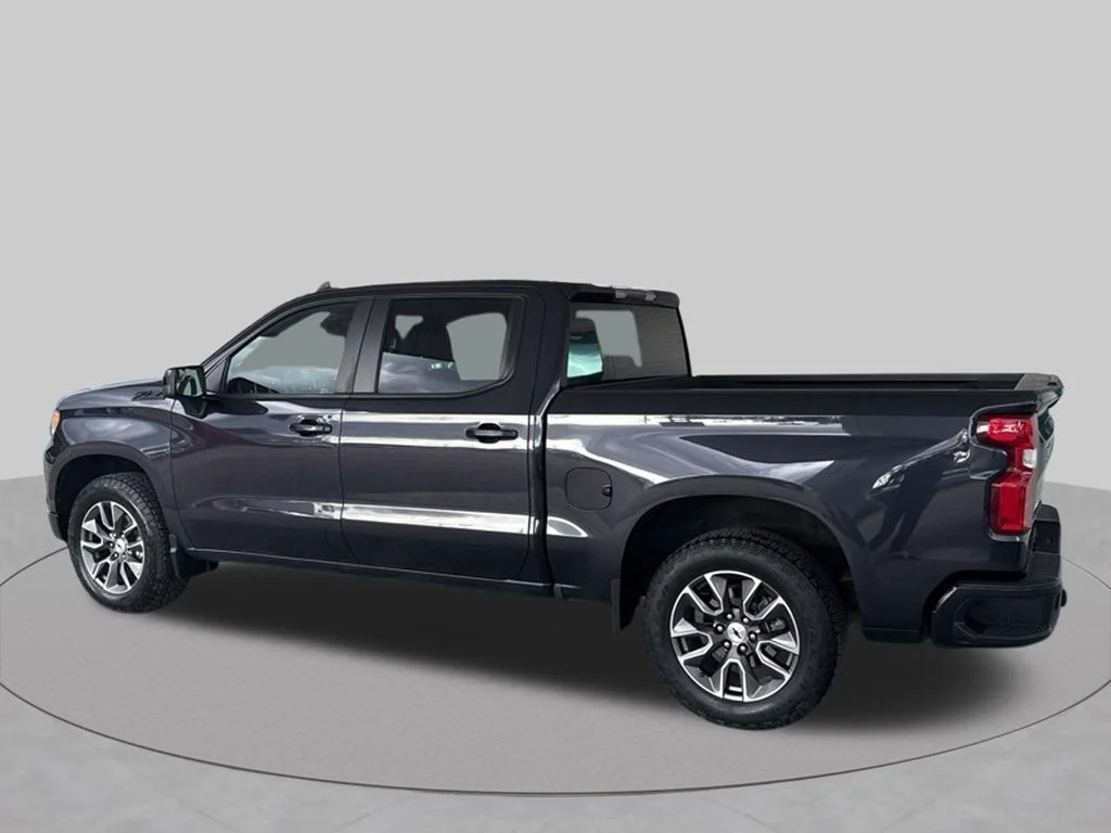 Used 2023 Gray Chevrolet RST image 5