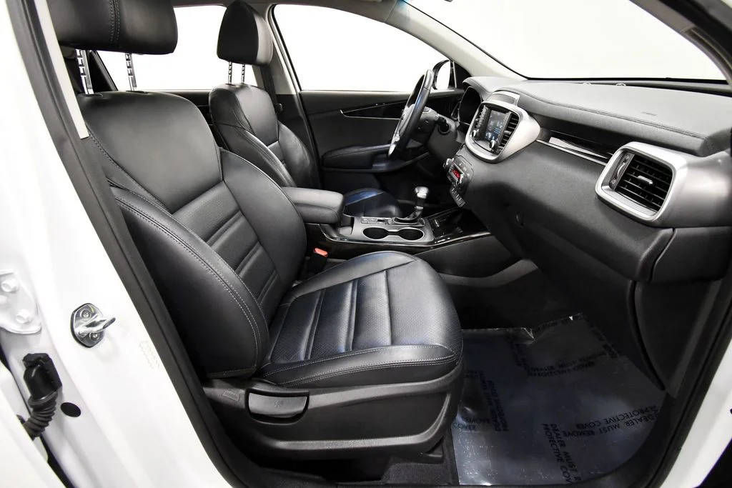 Certified Used 2020 White Kia EX image 19