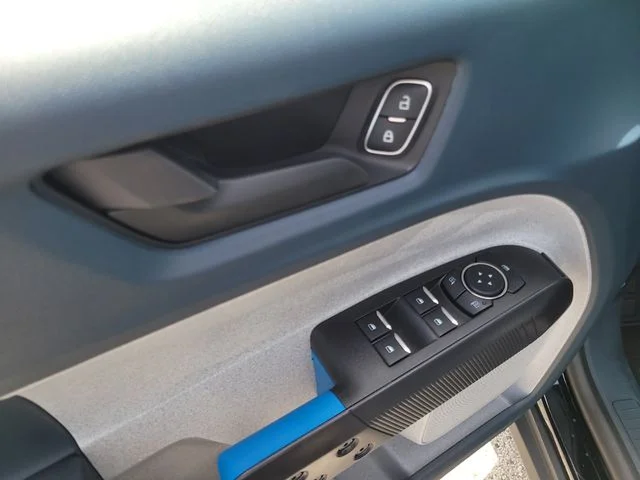 New 2026 Shadow Black Ford XLT image 16