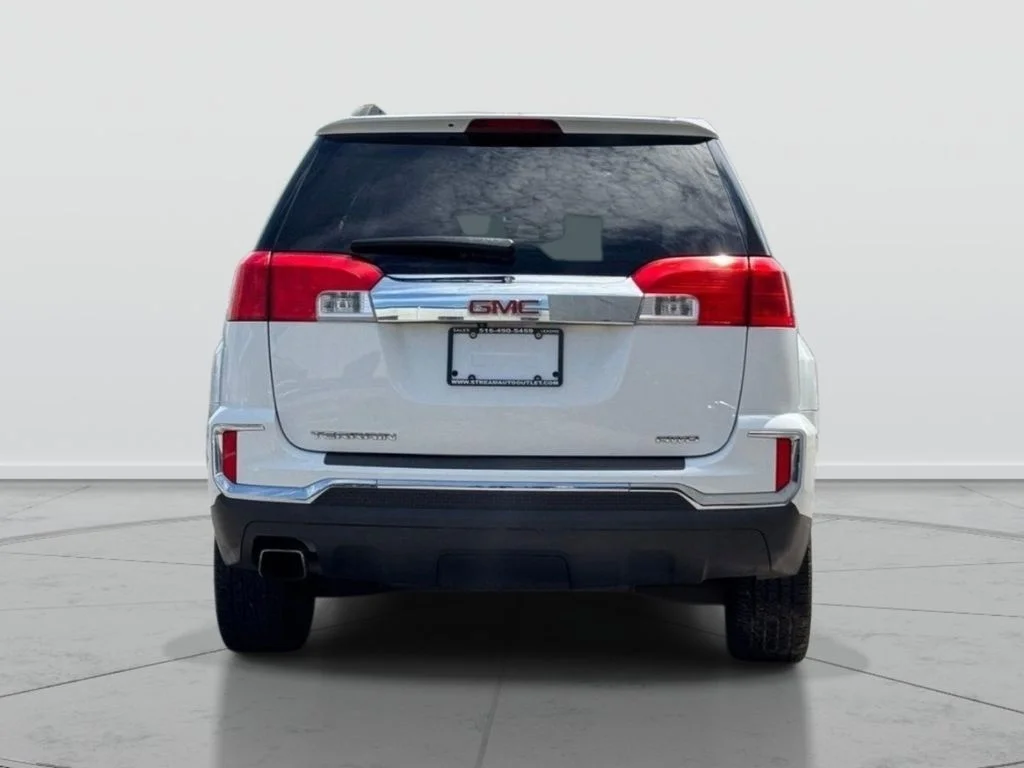 Used 2017 White GMC SLE-2 image 6