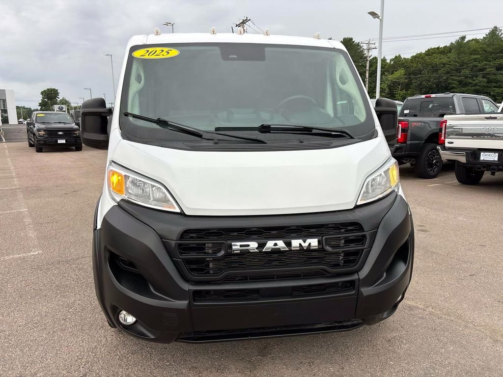 Used 2025 White Ram  image 7