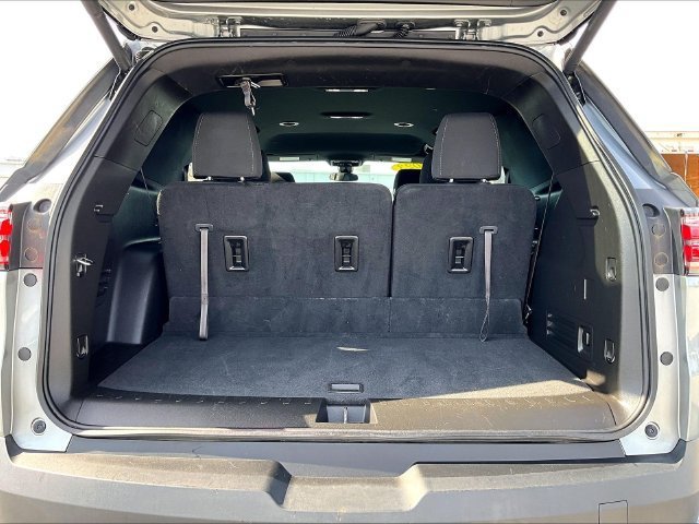 Used 2023 STERLING GRAY METALLIC Chevrolet LT Cloth image 30