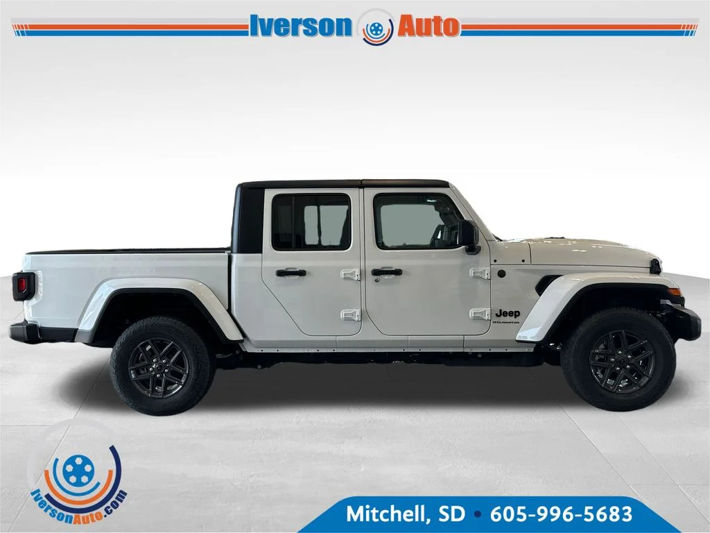 New 2026 Bright White Clearcoat Jeep Sport S image 8