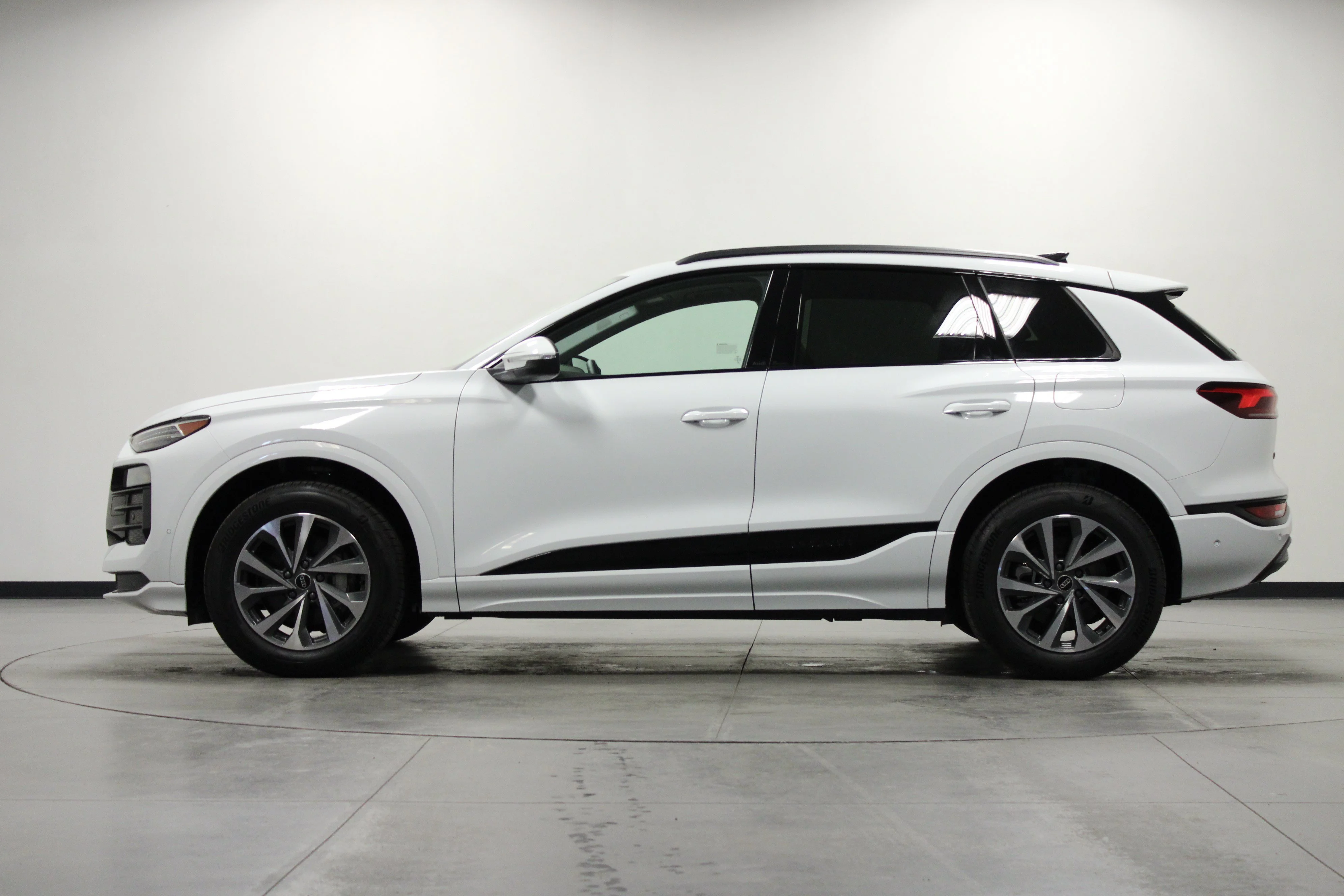 Used 2025 Glacier White Metallic Audi Premium Plus image 7