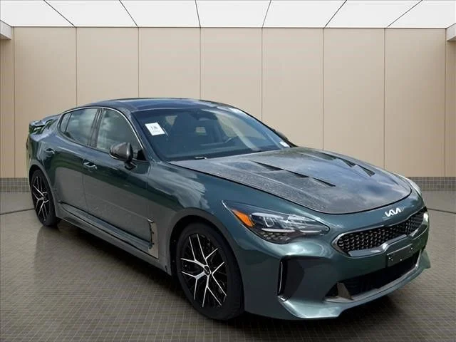 Used 2022 Green Kia GT-Line image 8