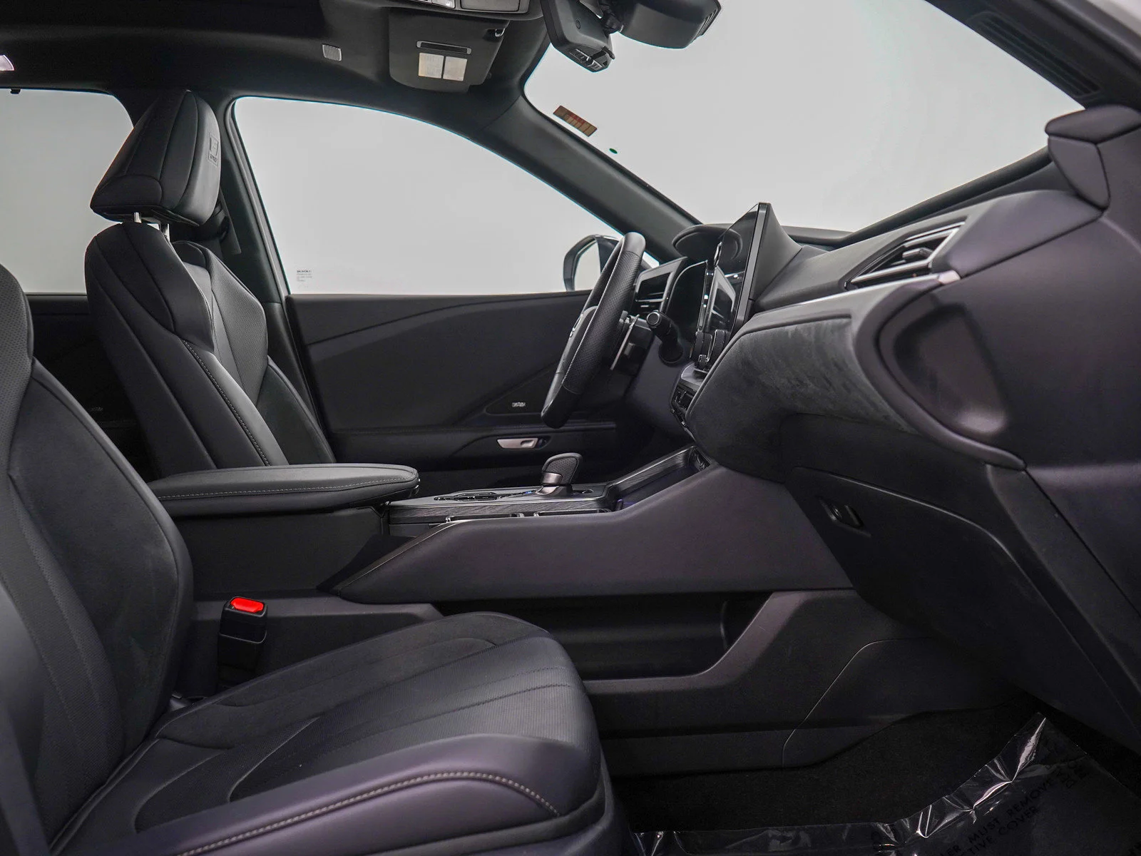 Used 2025 Wind Chill Pearl Lexus 500h F SPORT Premium image 11