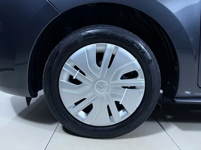 Used 2024 Graphite Gray Mitsubishi ES image 10