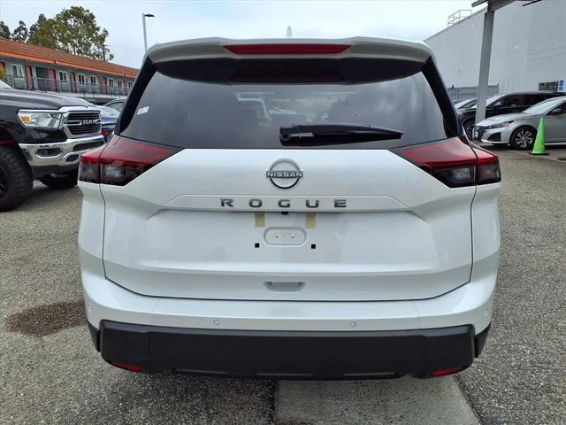 New 2026 Everest White Pearl TriCoat Nissan SV image 9