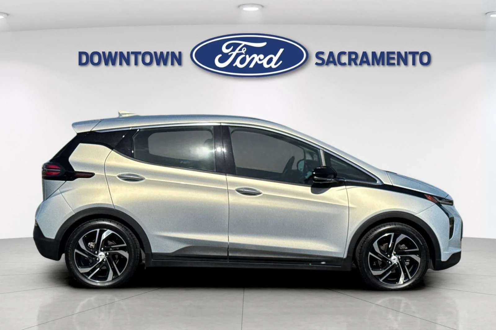 Certified Used 2023 Silver Chevrolet 2LT image 10