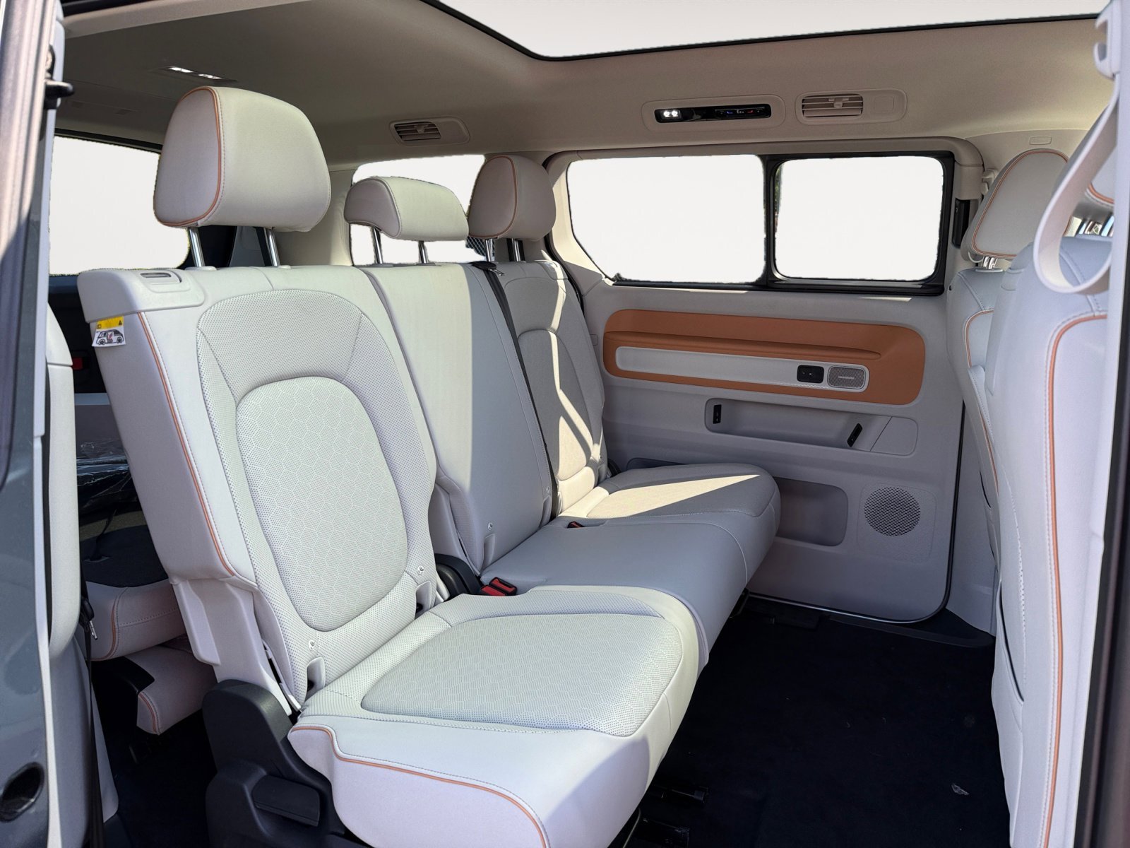 2025 Volkswagen ID. Buzz 1st Edition - Photo 18