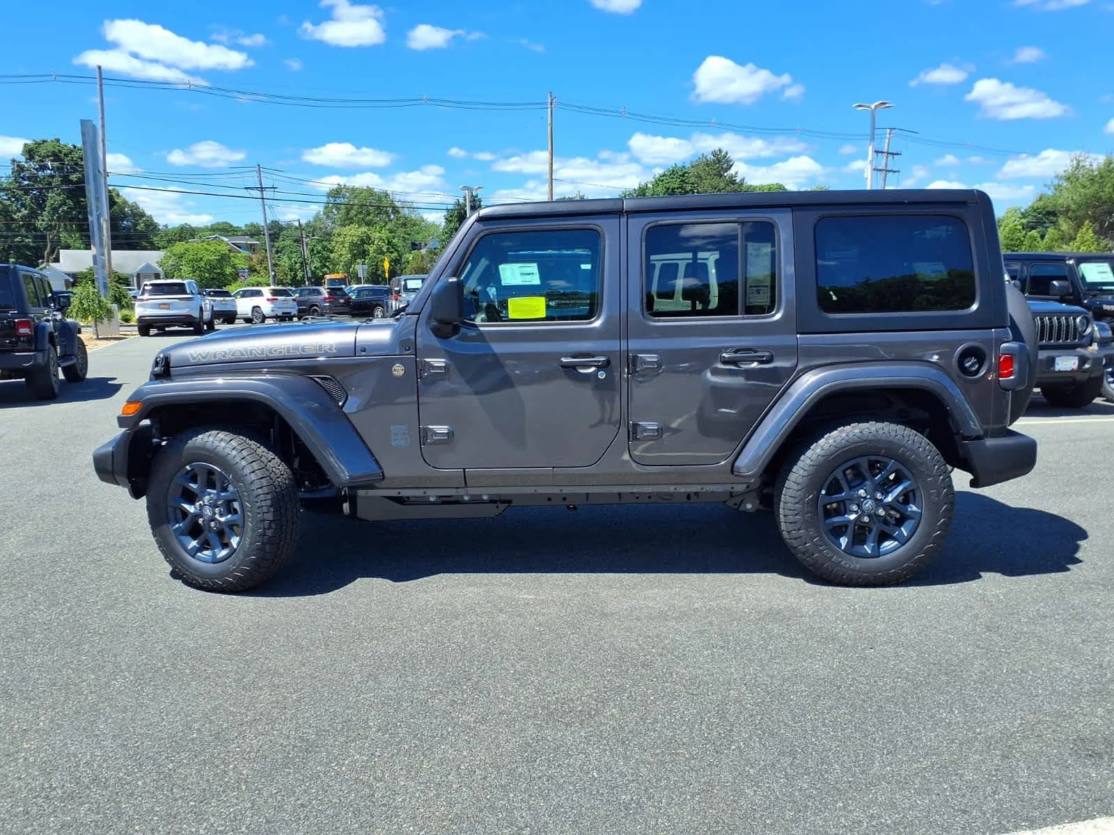 New 2026 Granite Crystal Metallic Clearcoat Jeep 85th Anniversary image 12
