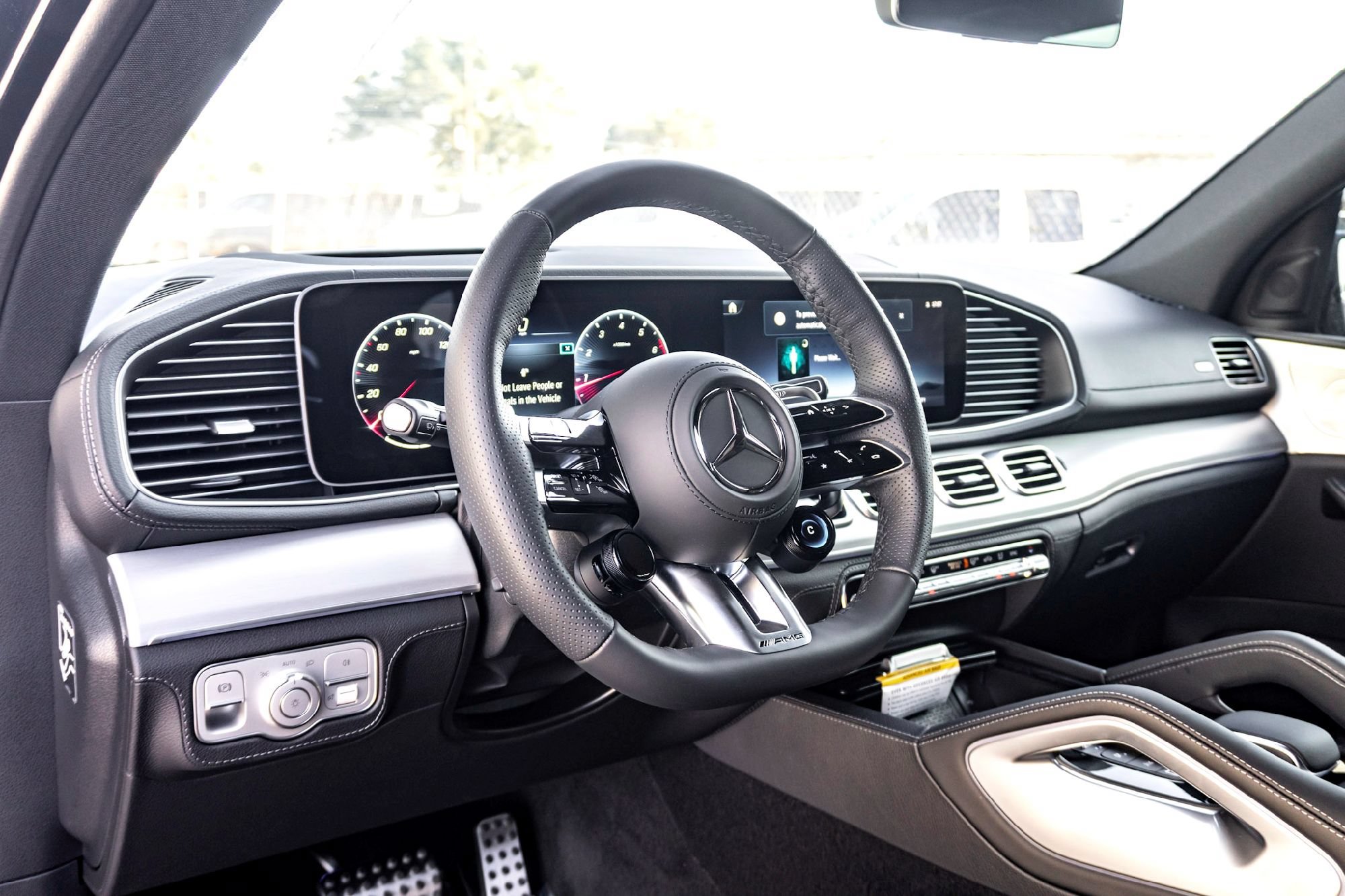 New 2025 Obsidian Black Metallic Mercedes-Benz AMG® GLE 53 4MATIC+ SUV image 11
